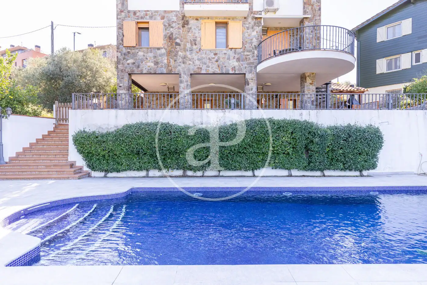 Piscina de Casa o xalet en venda en Castellar del Vallès amb Aire condicionat, Calefacció i Jardí privat