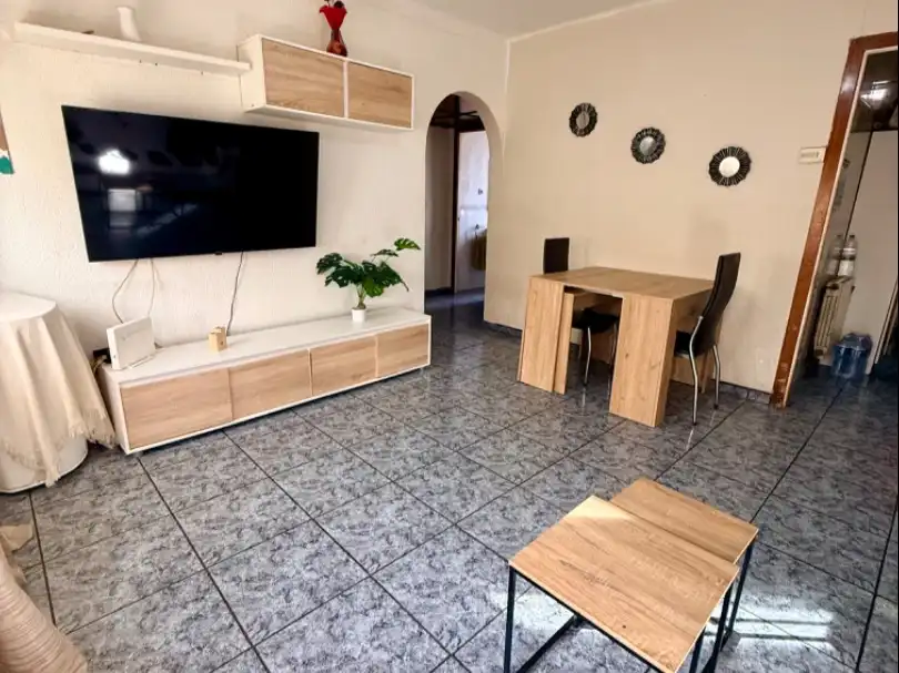 Piso en venta en Industria 9, imagen 2