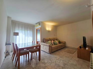 Appartement avec balcon à vendre à Instituts