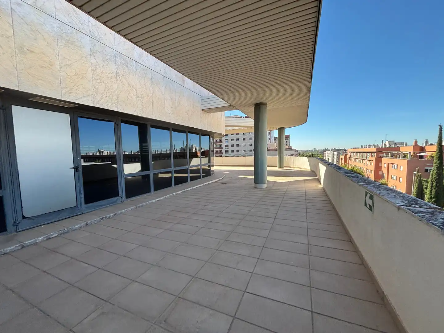 Terrassa de Oficina de lloguer en Sevilla
