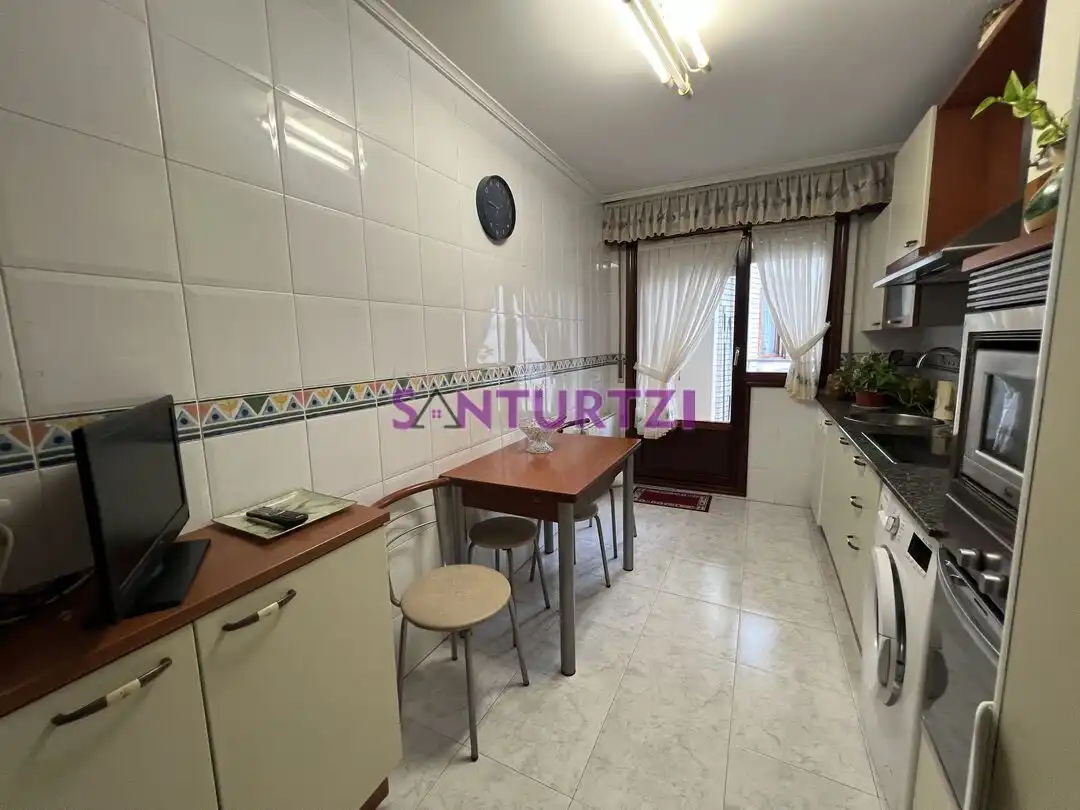 Kitchen of Flat for sale in Santurtzi   with Heating and Balcony