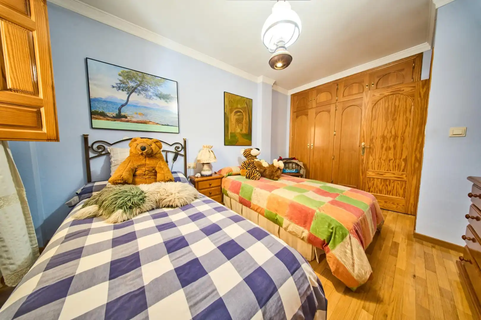 Habitación de Casa o chalet en venta en Granada con Aire acondicionado, Calefacción y Jardín privado