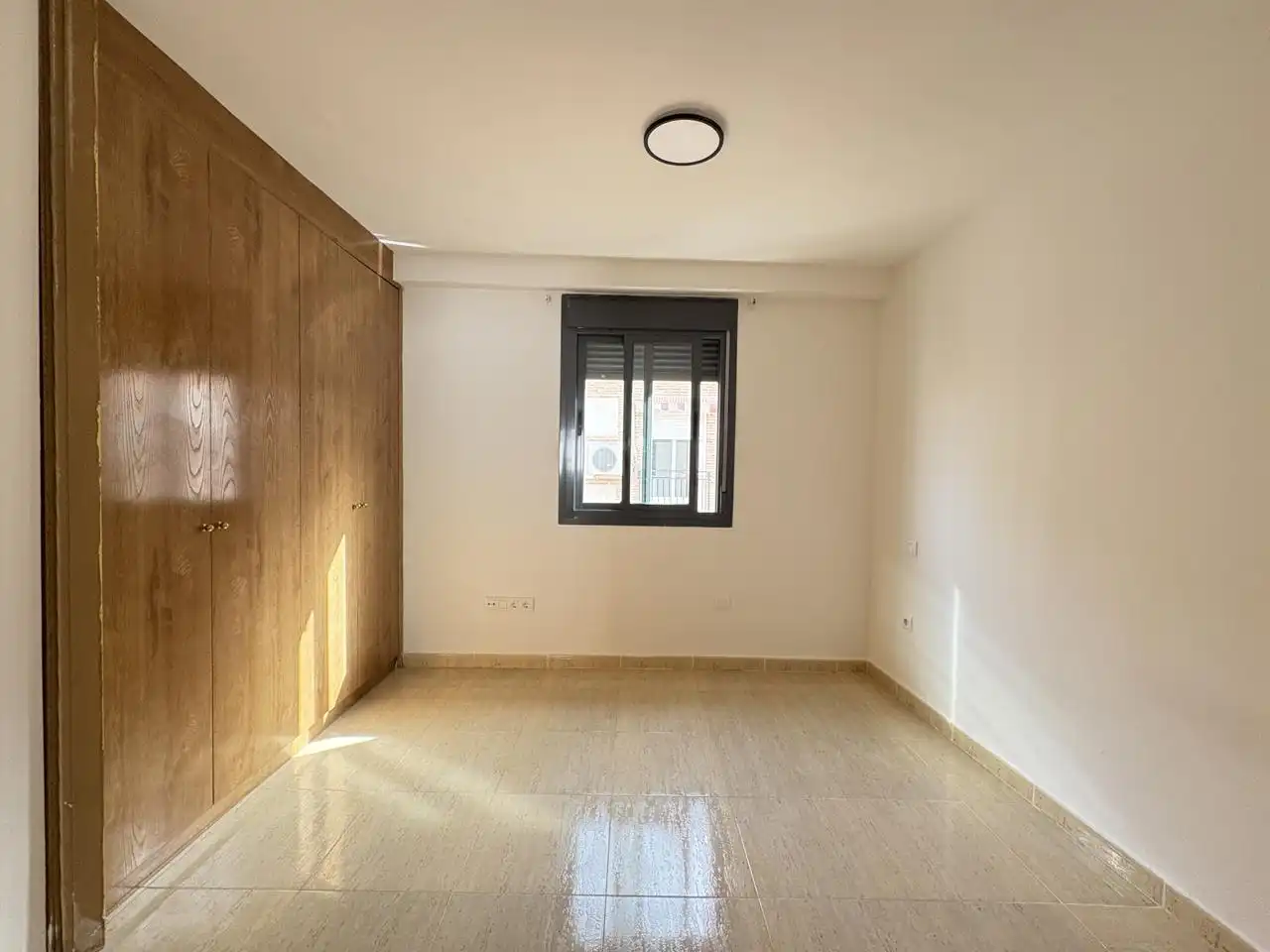Habitación de Dúplex de alquiler en Casarrubios del Monte con Aire acondicionado y Trastero