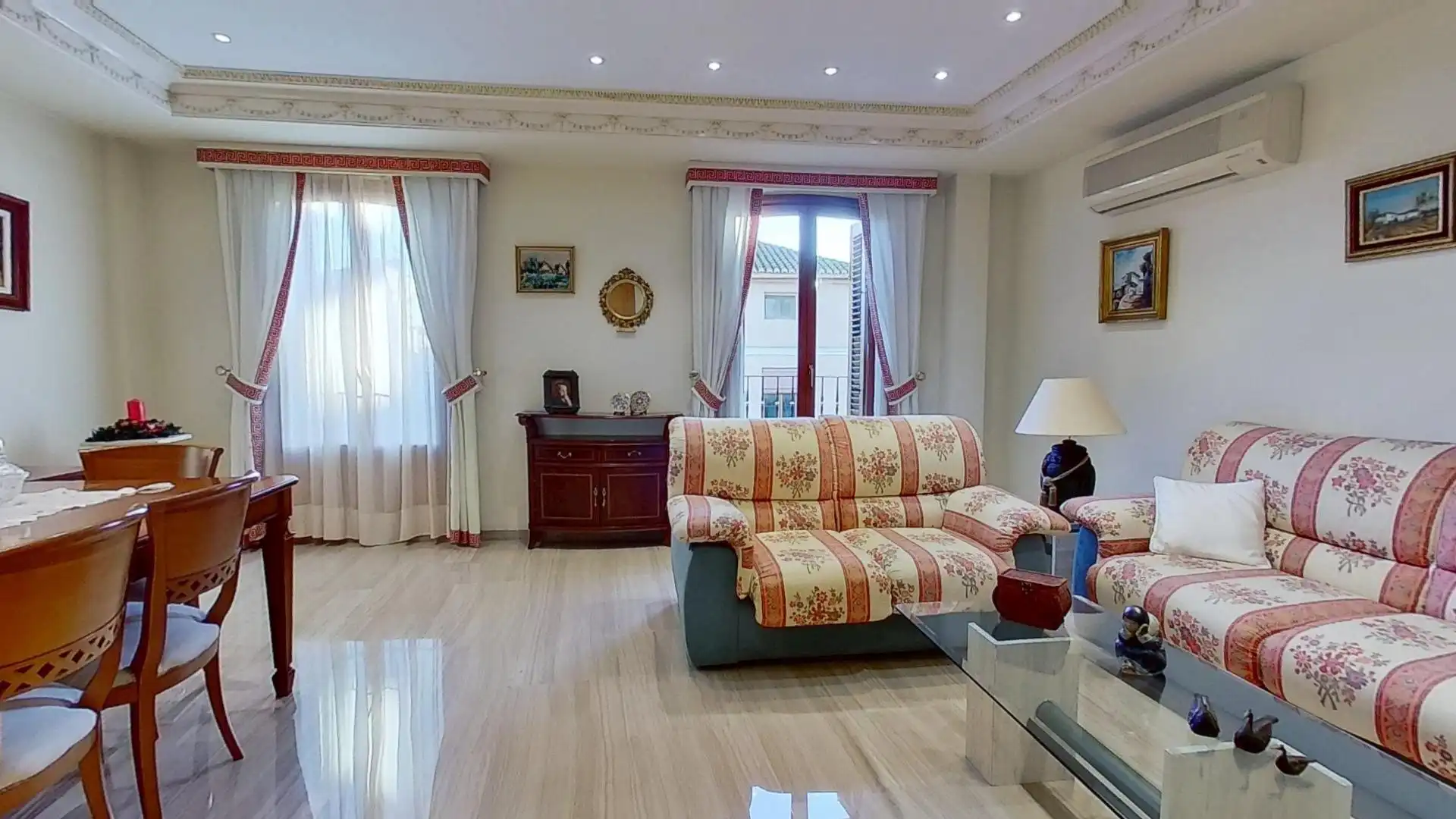 Sala d'estar de Casa adosada en venda en Alboraya