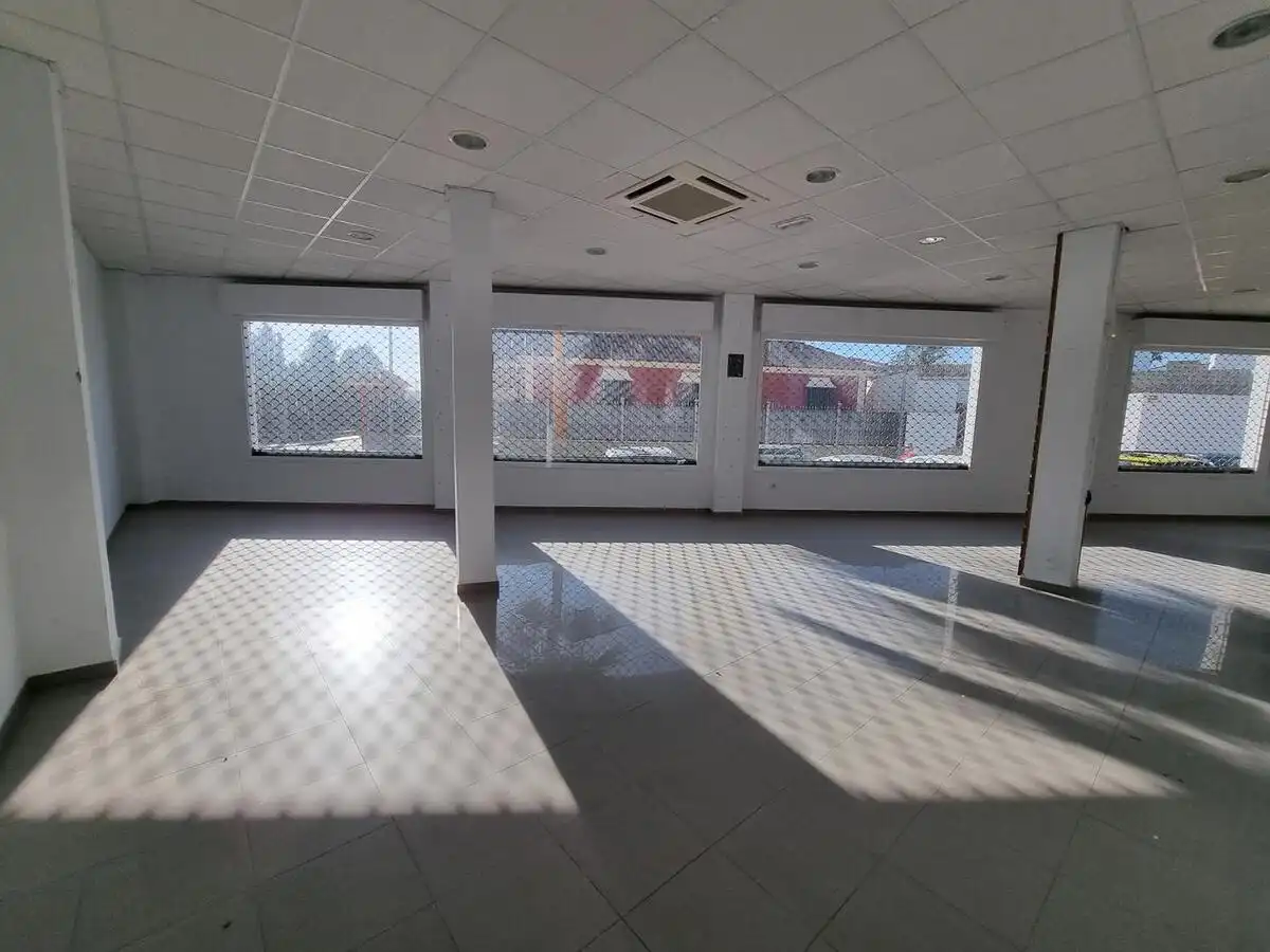 Local commercial à vendre à Avenida de Benacazón 6, imagen 2