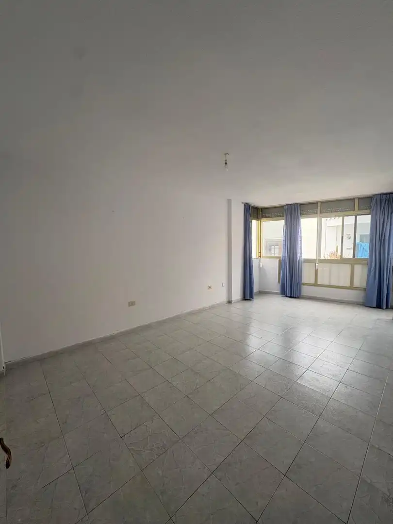 Dormitori de Pis en venda en Casco Urbano