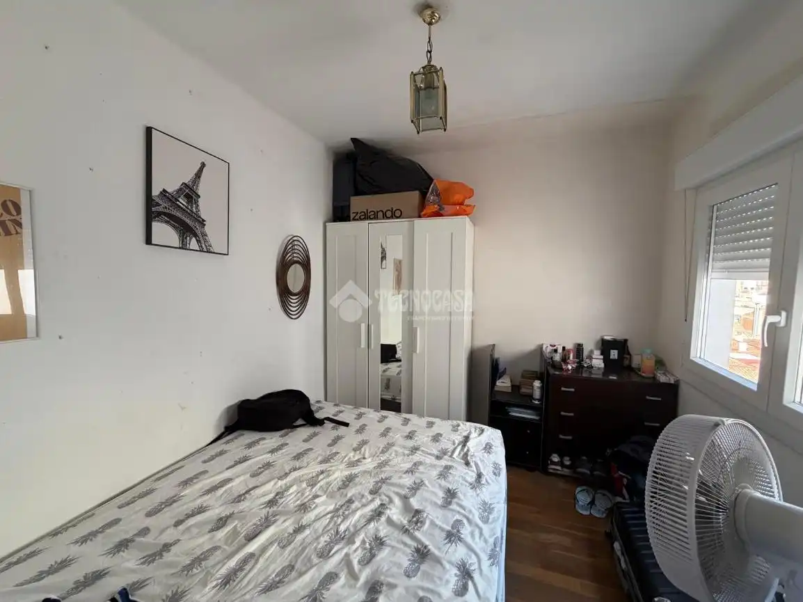 Habitación de Piso en venta en Zaragoza con Calefacción, Parquet y Terraza