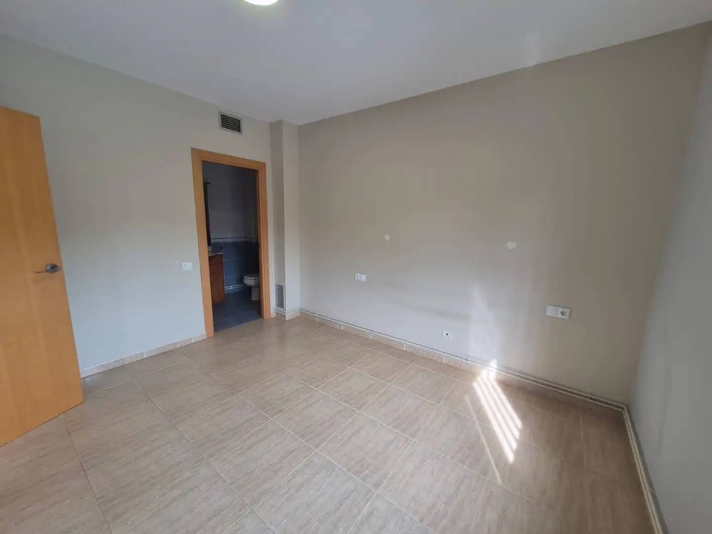 Schlafzimmer von Wohnungen zur Miete in Els Hostalets de Pierola mit Klimaanlage, Heizung und Terrasse