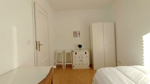 Foto 3 de Habitació a Calle Cervantes, El Castell, Burjassot