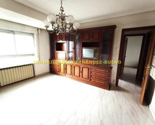 Living room of Flat for sale in Salamanca Capital  with Terrace