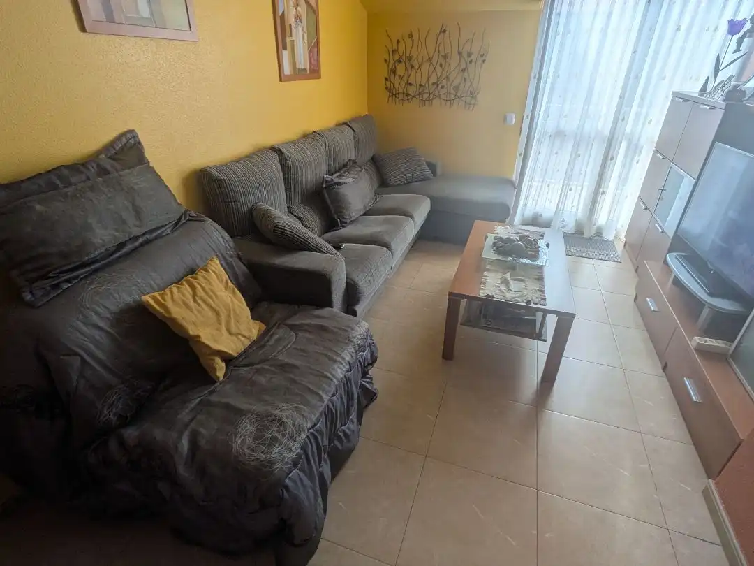 Sala d'estar de Pis en venda en Noja amb Terrassa, Piscina i Balcó