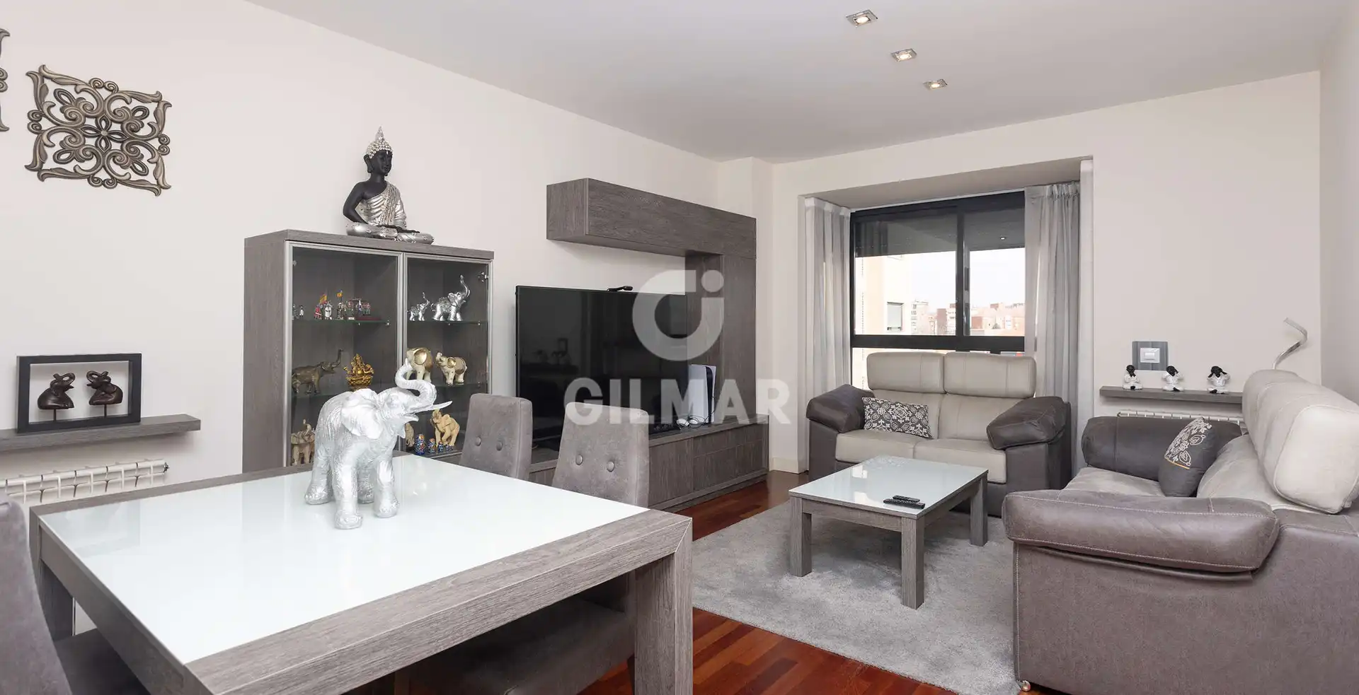 Living room of Flat for sale in Madrid  with Heating, Private garden and Storage room