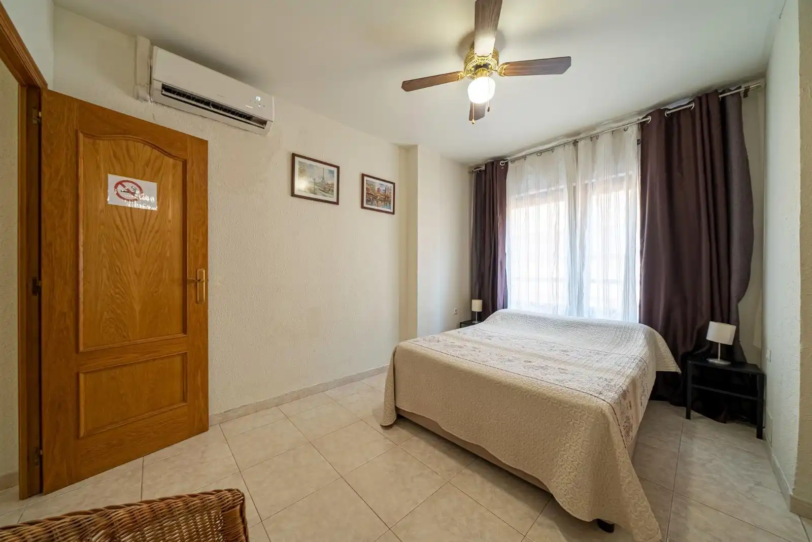 Dormitori de Apartament de lloguer en Alicante / Alacant amb Aire condicionat, Calefacció i Moblat