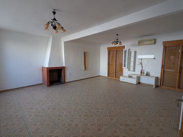 Maison avec balcon à vendre à Alcaudete