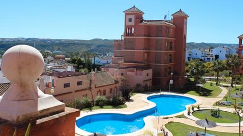 Foto 4 de Apartament de lloguer a Urbanización Cármenes Los el Hacho, 568, La Duquesa, Málaga
