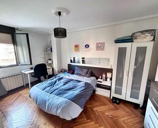 Bedroom of Flat to rent in Santander  with Heating, Terrace and Furnished