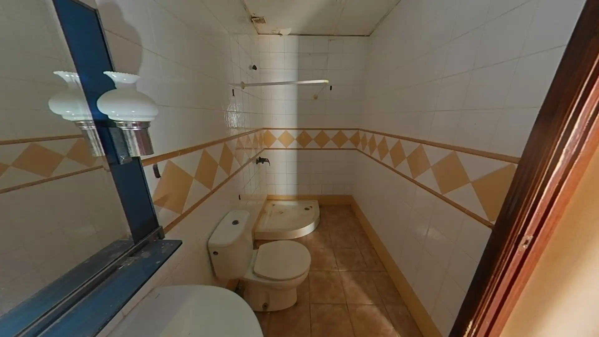 Bathroom of Houses for sale in Olivenza