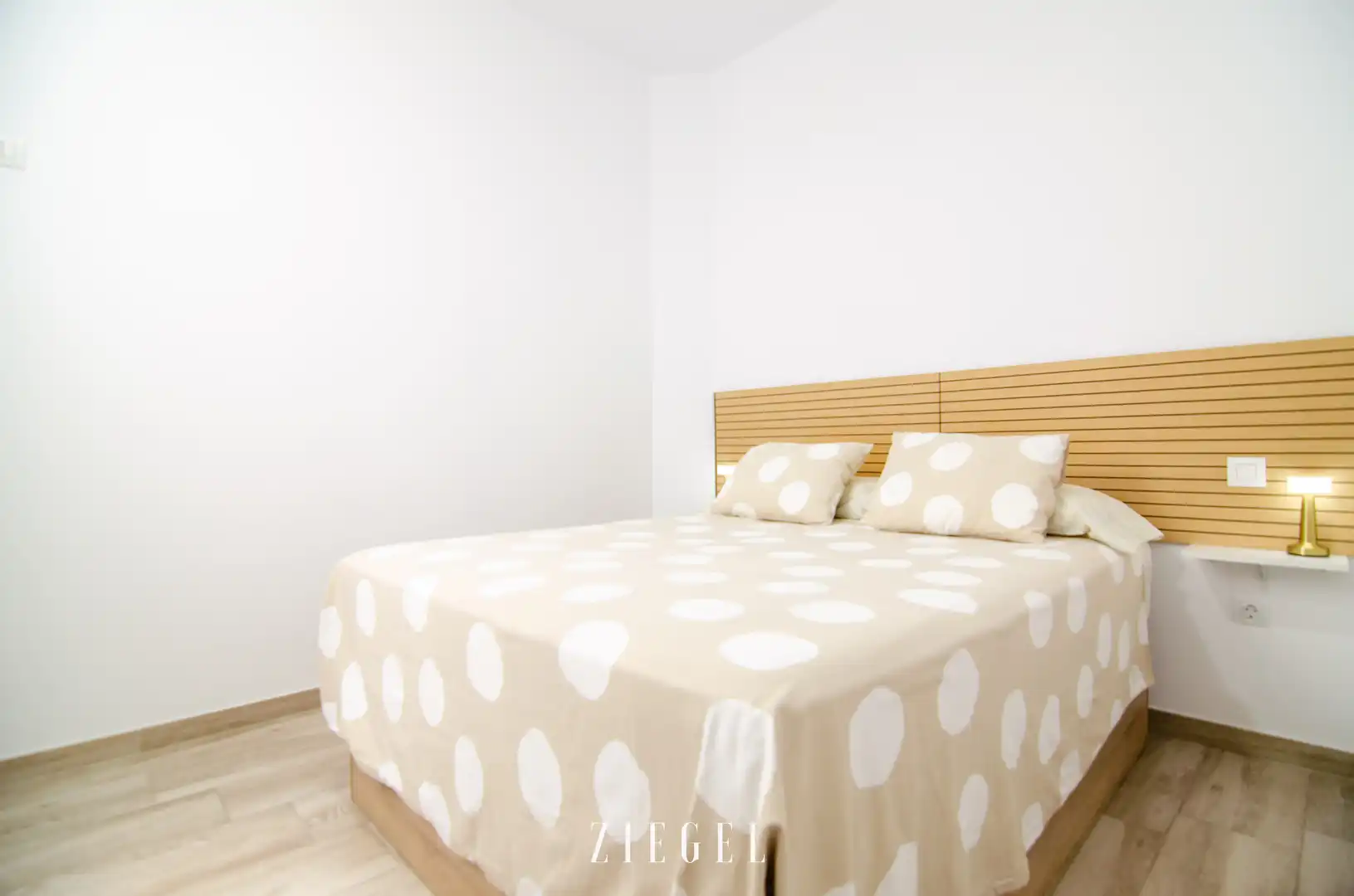 Bedroom of Flat for sale in Las Palmas de Gran Canaria  with Terrace, Storage room and Furnished