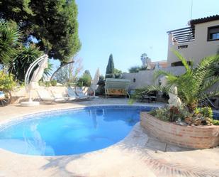 Piscina de Casa o xalet en venda en Torremolinos amb Aire condicionat, Calefacció i Jardí privat