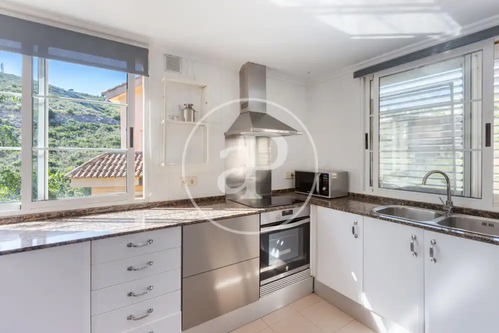 Kitchen of Houses for sale in Chiva  with Heating, Private garden and Terrace