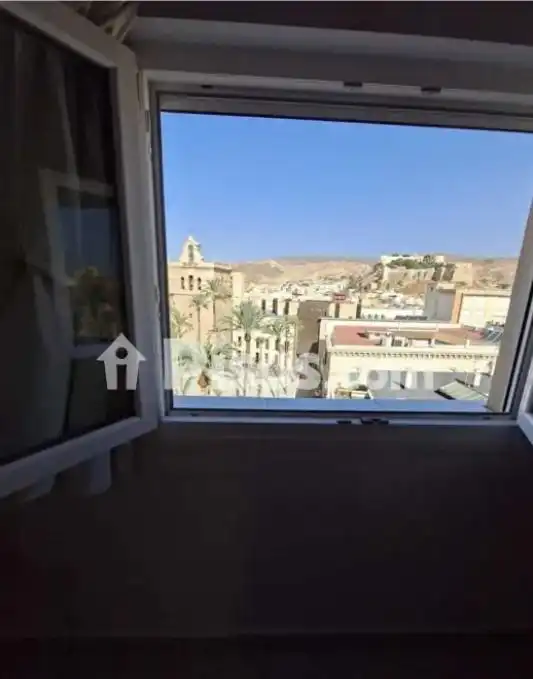 Vista exterior de Ático de alquiler en Almería con Amueblado