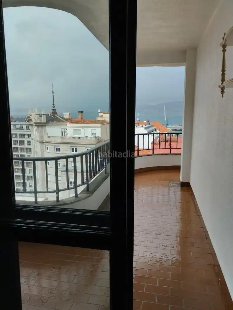 Appartement avec ascenseur à vendre à Rúa de García Barbón 72