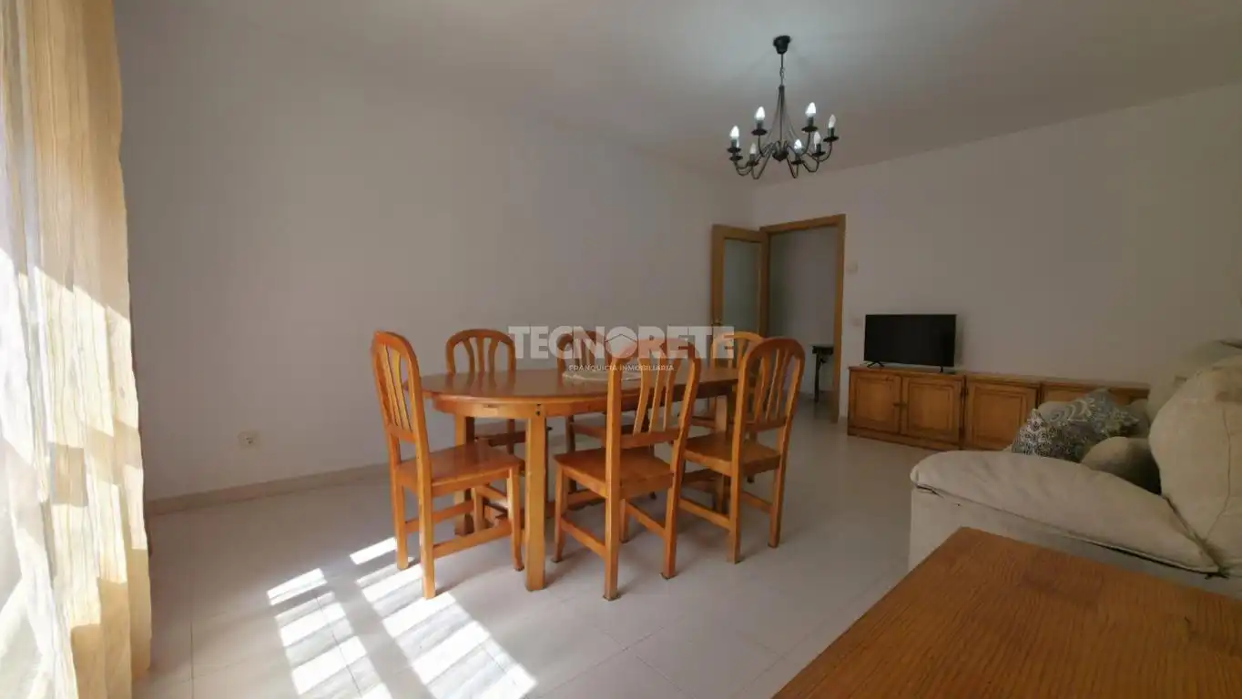 Comedor de Piso en venta en Guadalajara con Calefacción y Jardín privado
