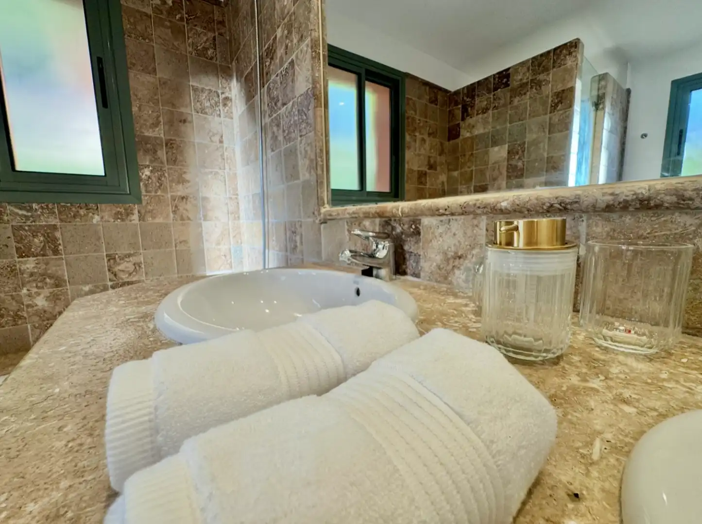 Bany de Apartament de lloguer en Benahavís amb Aire condicionat, Calefacció i Terrassa