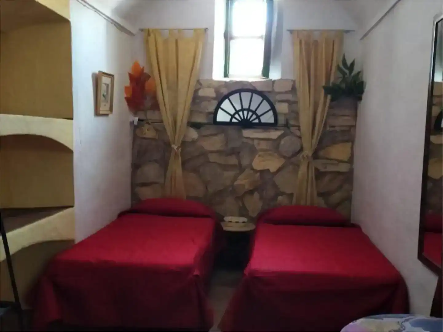 Schlafzimmer von Dachboden zur Miete in Salvatierra de los Barros, Badajoz
