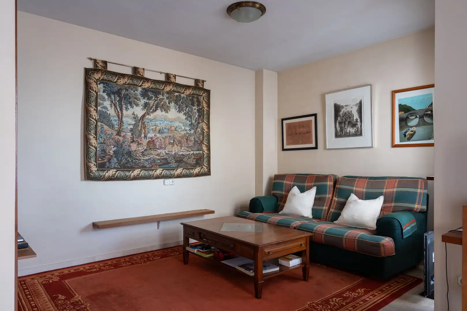 Sala d'estar de Casa adosada en venda en Benalmádena amb Terrassa i Balcó
