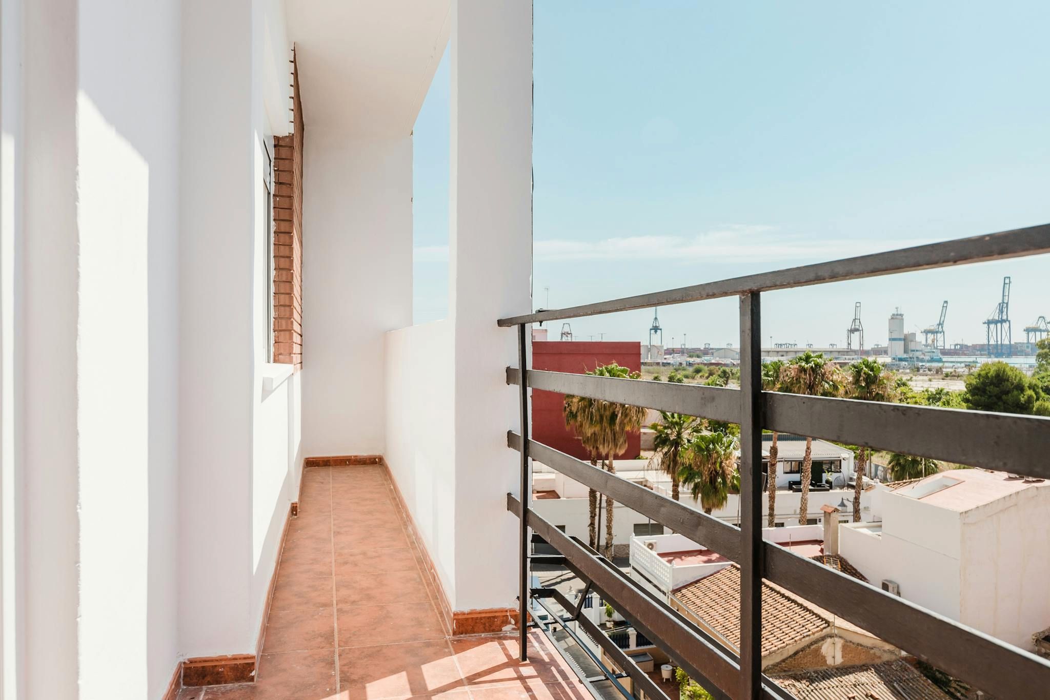 Balcony of Flat to rent in  Valencia Capital  with Air Conditioner, Heating and Furnished