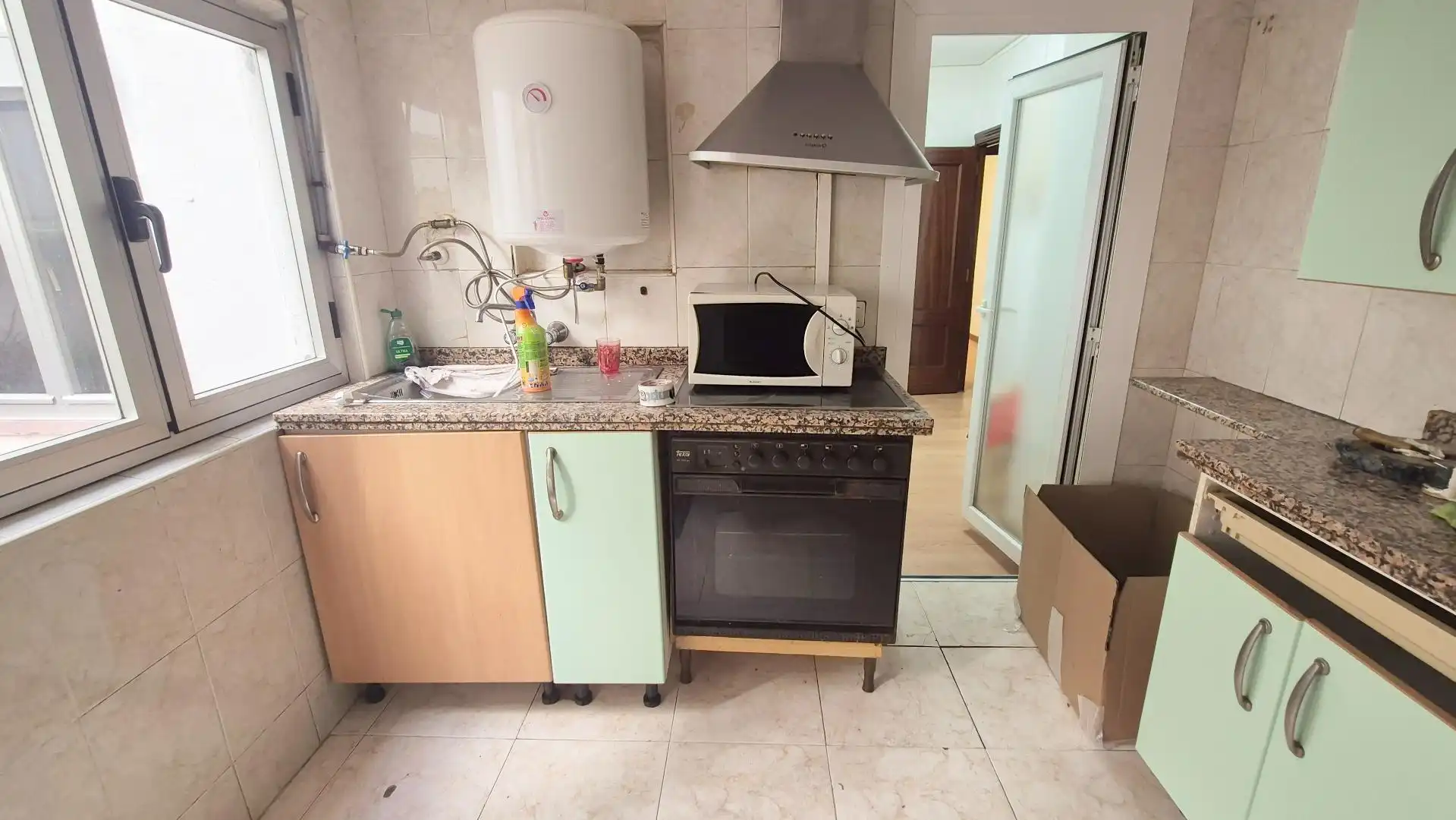 Cuina de Pis en venda en Salamanca amb Calefacció i Balcó