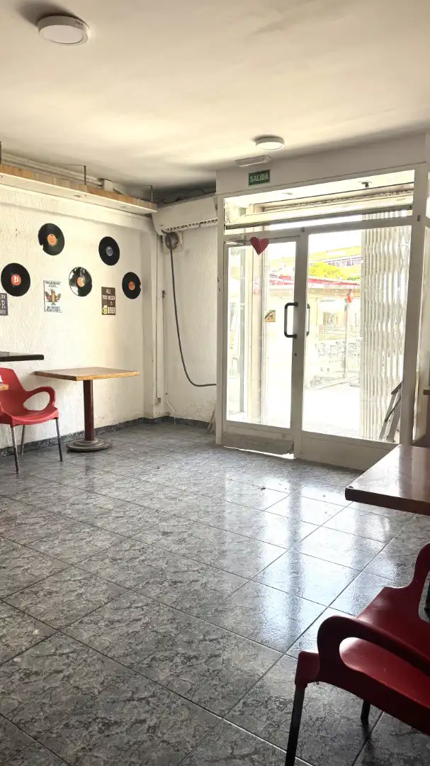 Local en venda en Cornellà de Llobregat