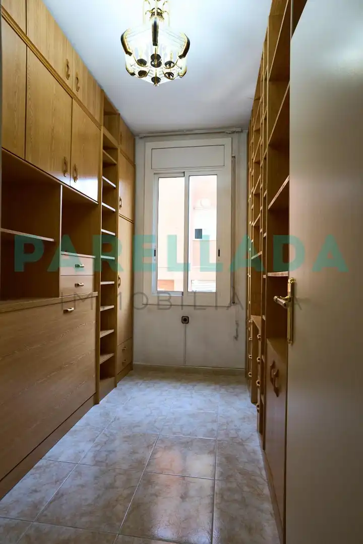 Bedroom of Flat for sale in Badalona  with Air Conditioner and Balcony