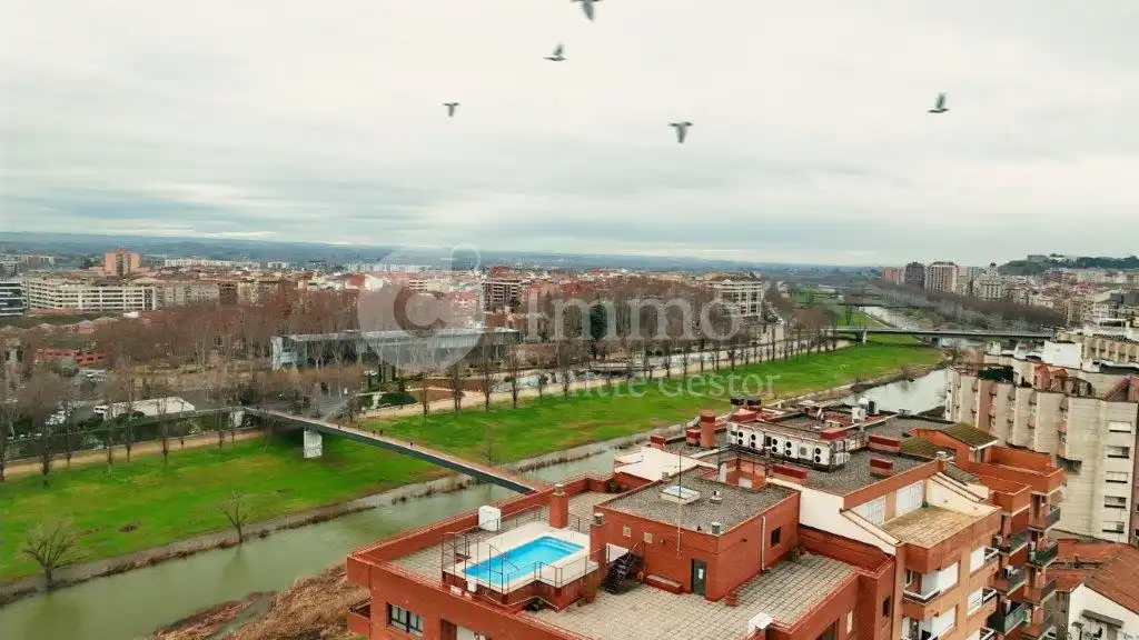 Pis amb terrassa en venda a Avinguda del Segre 11, imagen 9