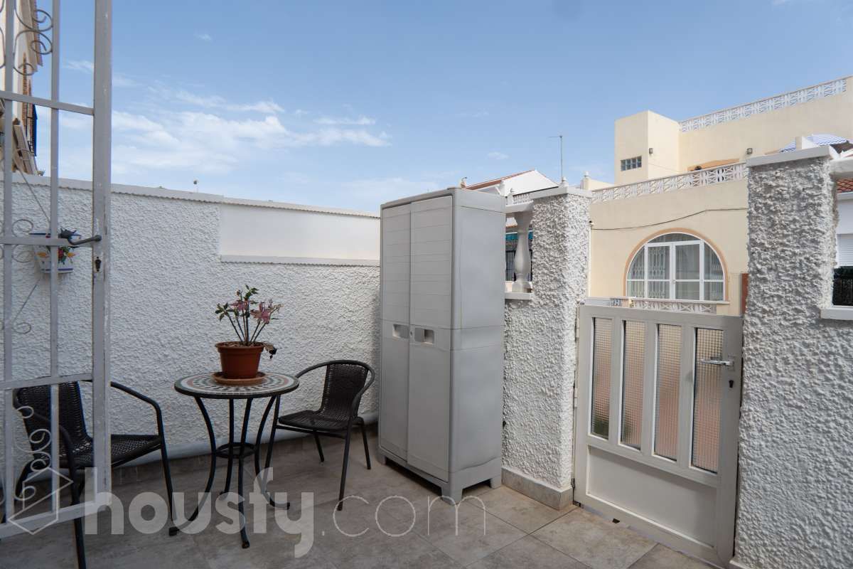 Terrace of House or chalet for sale in Torrevieja  with Air Conditioner and Terrace