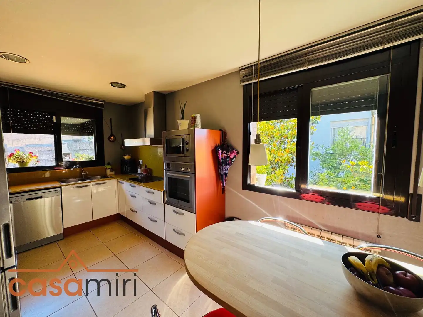 Cocina de Casa o chalet en venta en Sant Cebrià de Vallalta con Aire acondicionado, Calefacción y Jardín privado