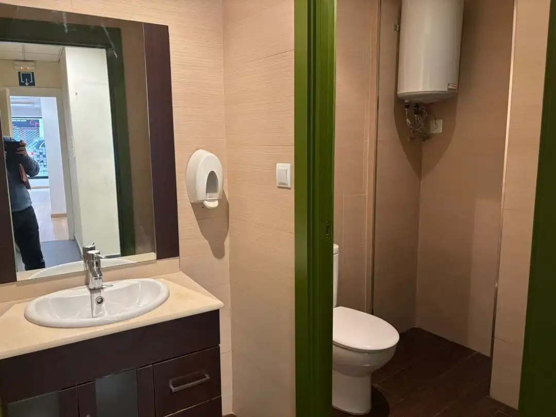 Local comercial de lloguer a Tolosa, imagen 6