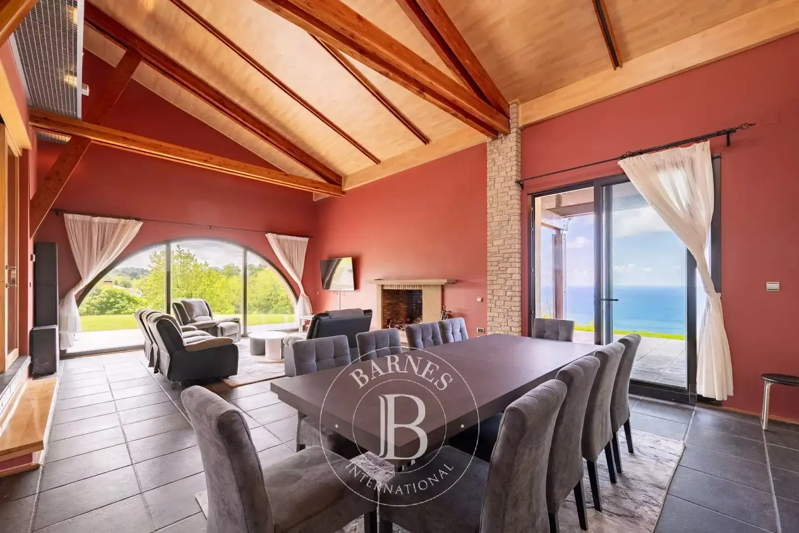Comedor de Casa o chalet en venta en Donostia - San Sebastián  con Calefacción, Trastero y Piscina