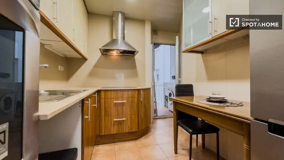 Kitchen of Flat for rent in Barcelona  with Air Conditioner, Heating and Furnished