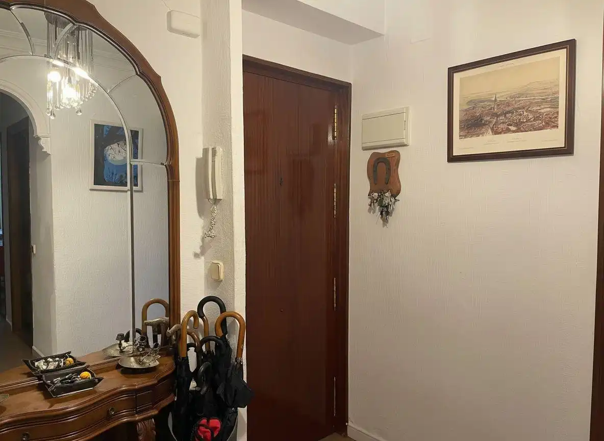 Flat for sale in El Plantinar – Avda. La Paz - El Juncal
