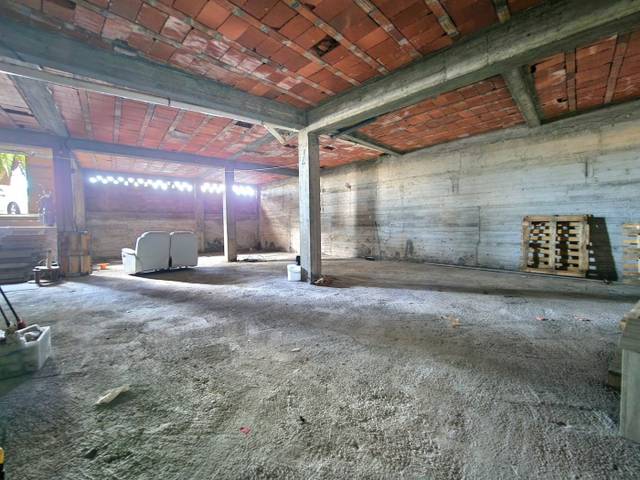 Local comercial en Venta en Avenida AMERICAS en Perillo