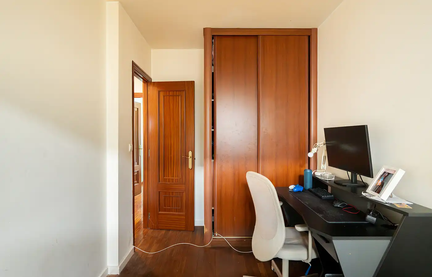 Schlafzimmer von Maisonette zum Verkauf in A Coruña Capital  mit Parkett, Ofen und Waschmaschine
