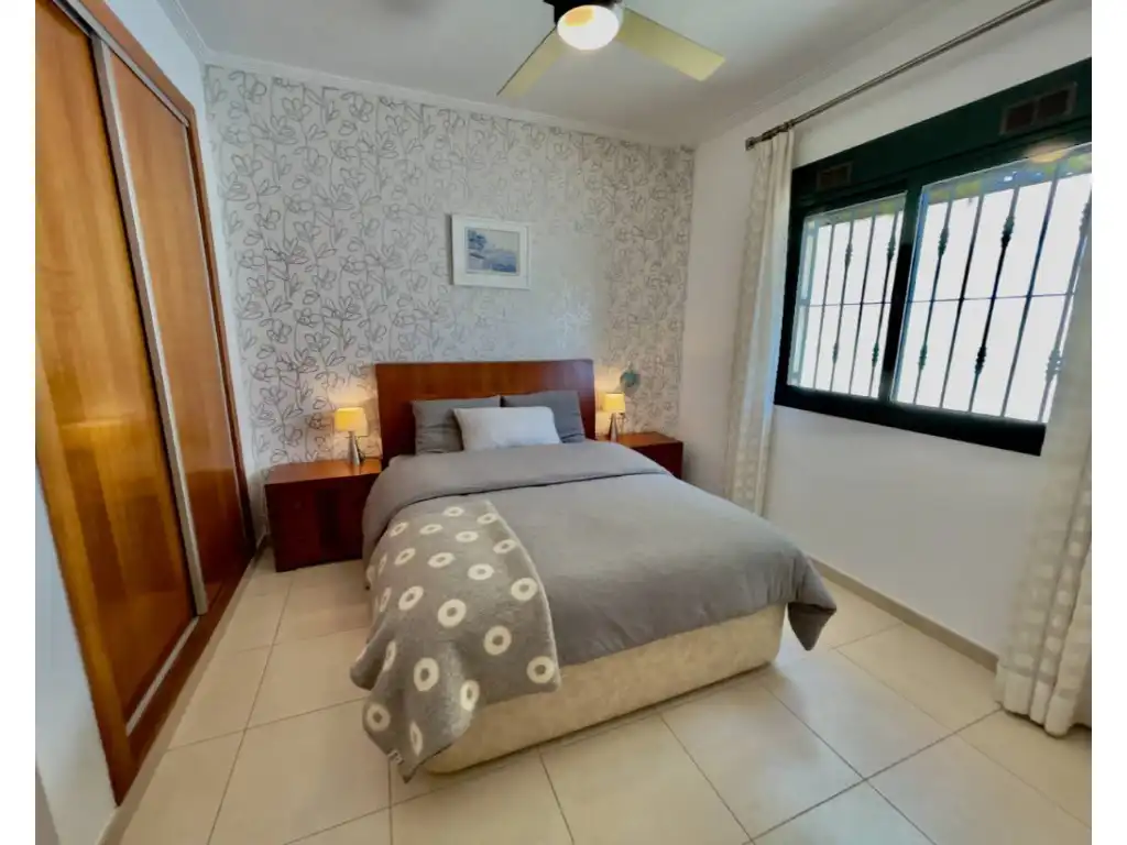 Dormitori de Casa o xalet en venda en Rojales amb Jardí privat, Terrassa i Moblat