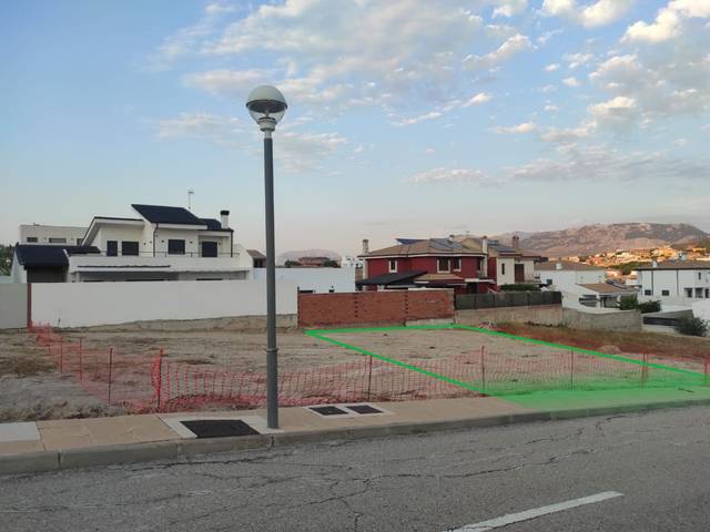 Terreno residencial en Venta en Calle los Jilgueros, 18 en La Guardia de Jaén