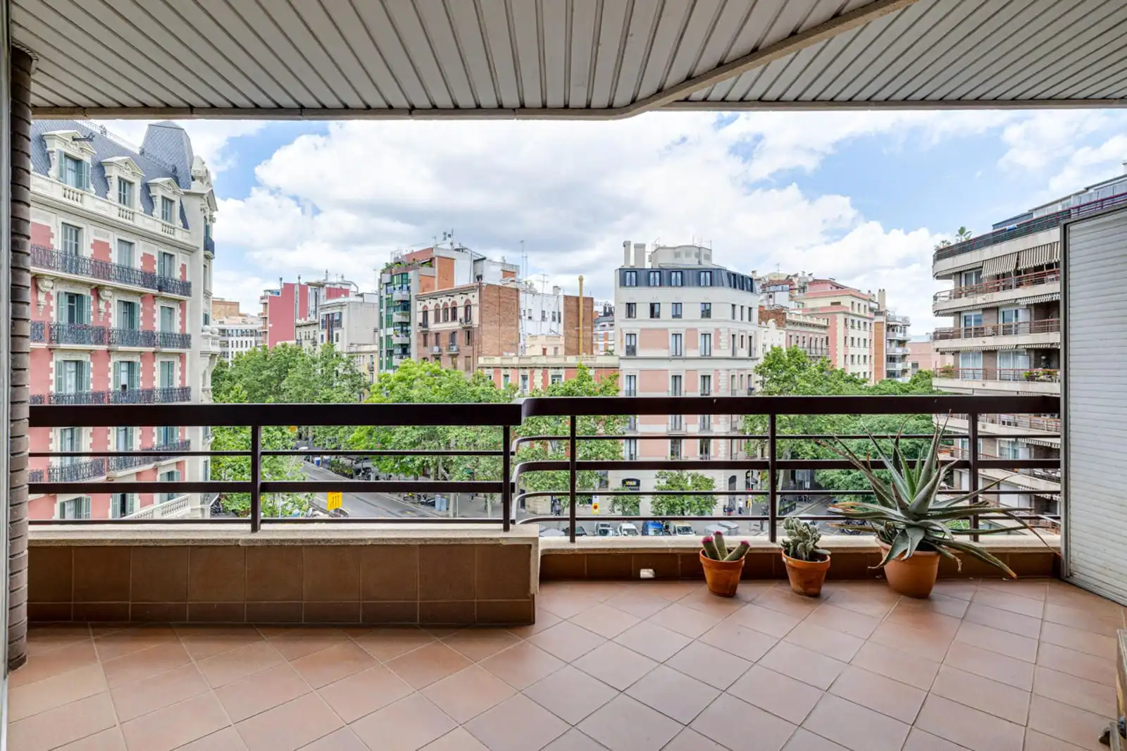 Piso con terraza en venta en COMTE URGELL, imagen 17