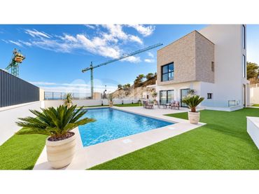 Casa con piscina en venta en Avenida Barcelona