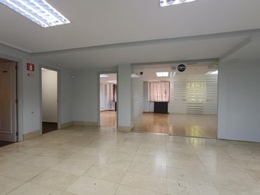 Ufficio con ascensore in vendita a Melquiades Álvarez 20