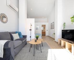 Living room of Flat to rent in  Granada Capital  with Air Conditioner and Heating