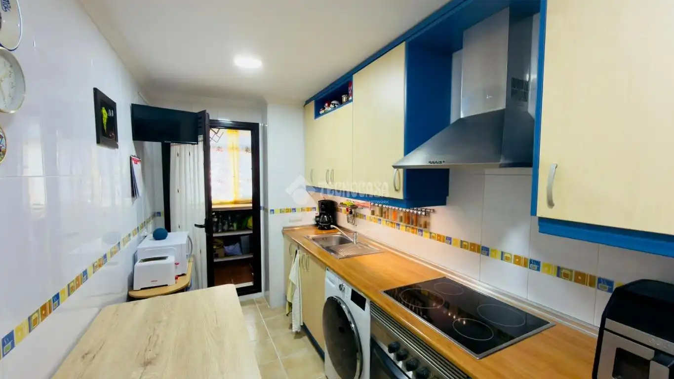 Küche von Wohnung zum Verkauf in Seseña mit Heizung, Terrasse und Balkon